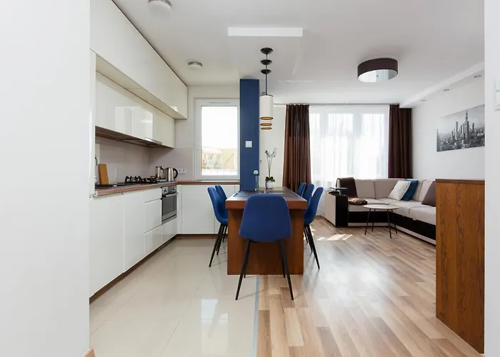 Family Apartment Saska Kepa By Noclegi Renters